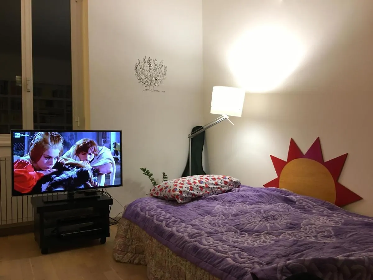 Casa Del Glicine Apartment Rome Italy
